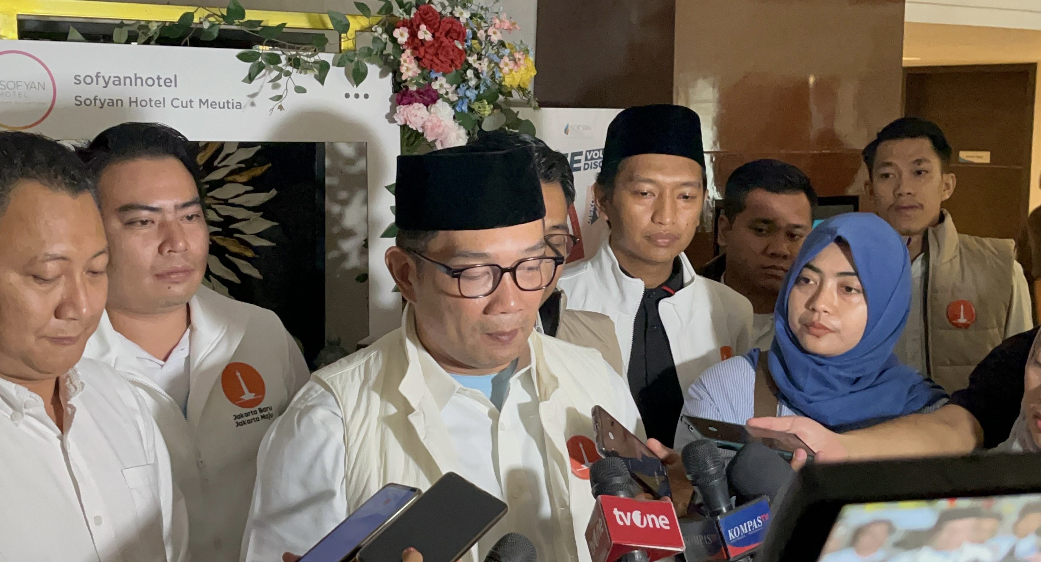 Ridwan Kamil Ucapkan Selamat Ultah ke Prabowo dan Terima Kasih ke Jokowi-Ma'ruf Amin