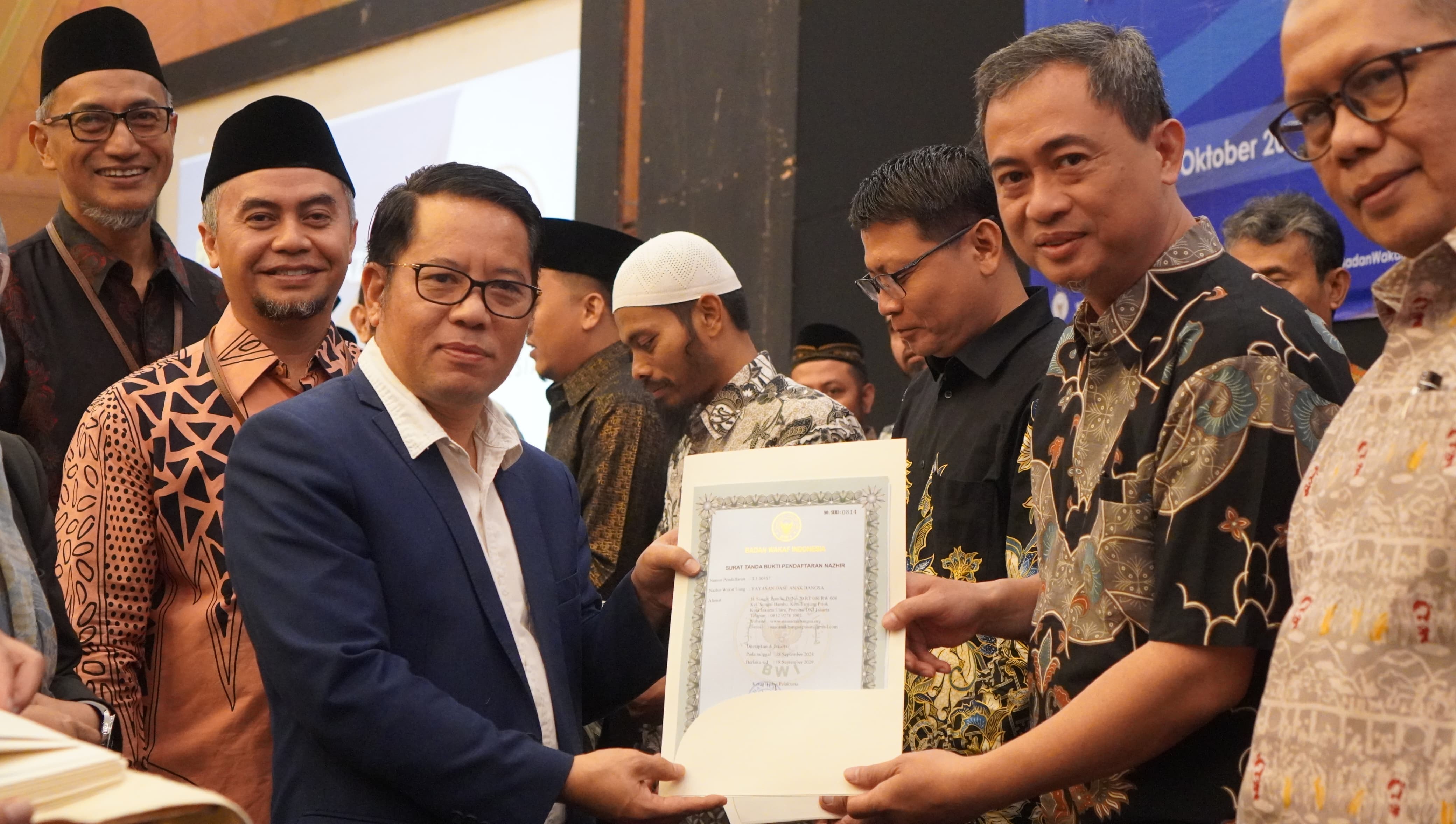 BWI Perkuat Nazir Wakaf Uang Lewat Penyerahan STBPN dan Pembinaan