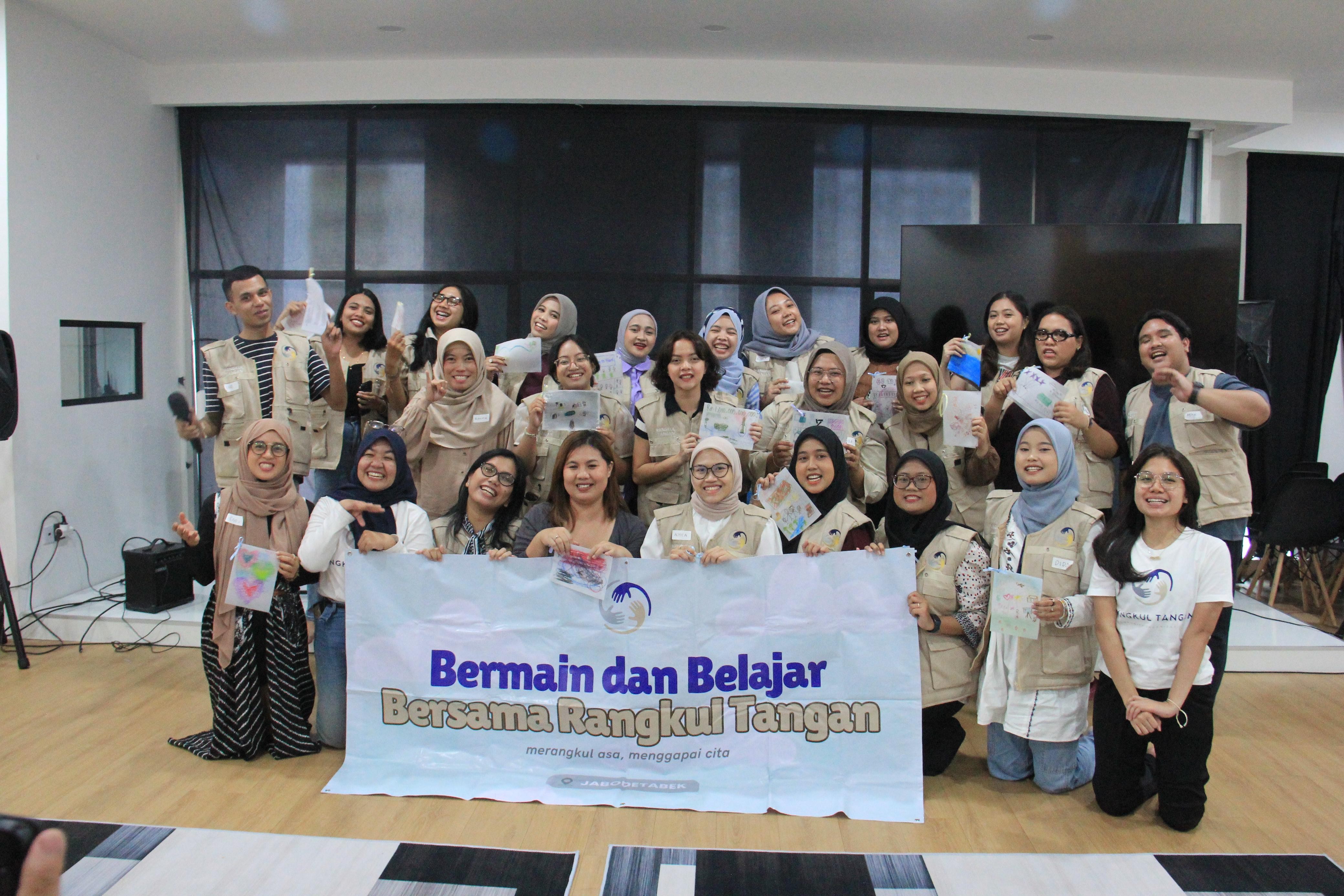Rangkul Tangan Bersama Yayasan Pendidikan Kesehatan Mental Gelar  Sharing Session dan Art-Therapy Tentang Penerimaan Diri