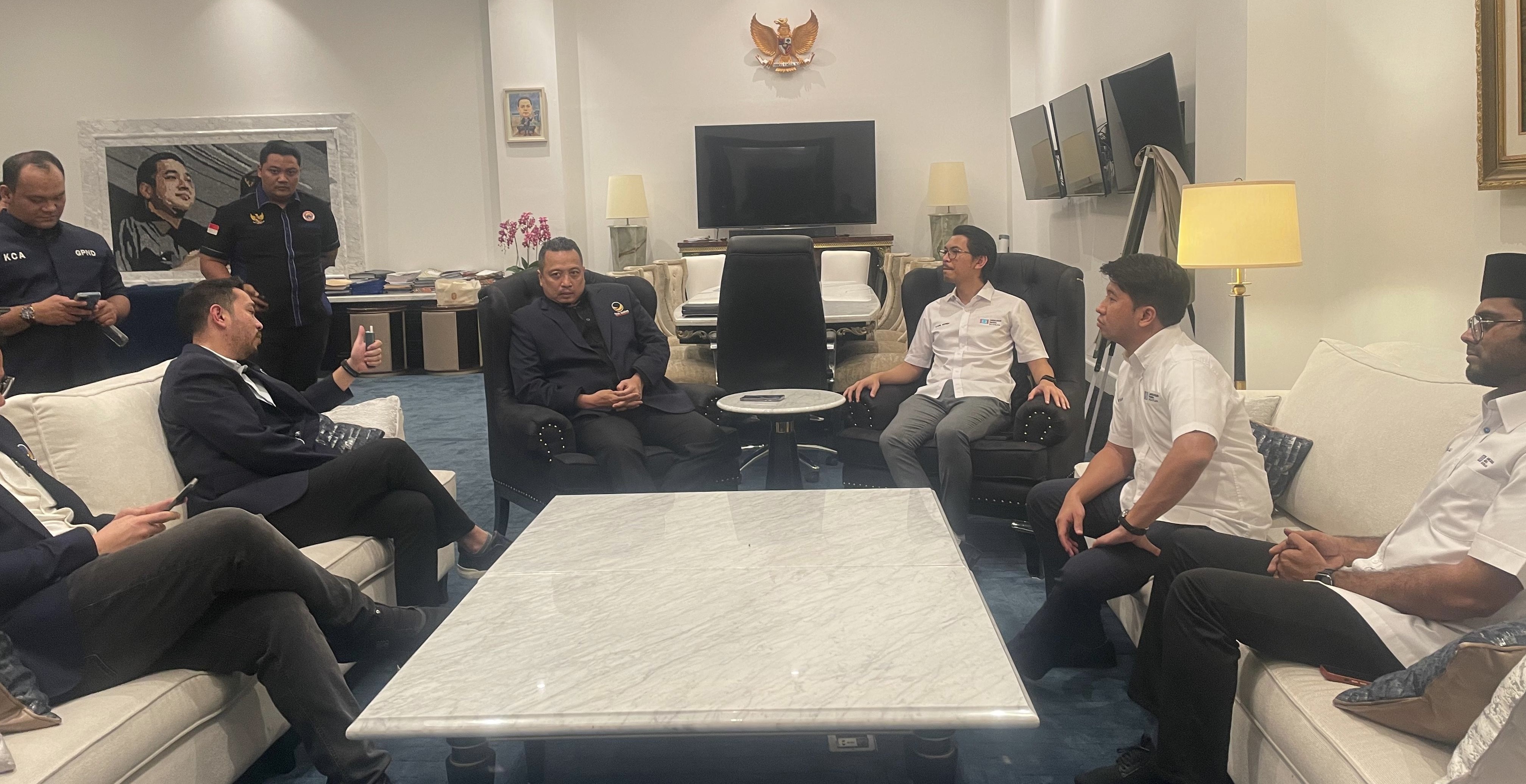 AMK Malaysia Silaturrahmi ke Garda Pemuda NasDem, Bahas Kerja Sama Pemuda ASEAN
