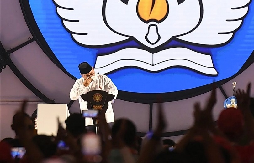Prabowo Menitikkan Air Mata di Hadapan Para Guru