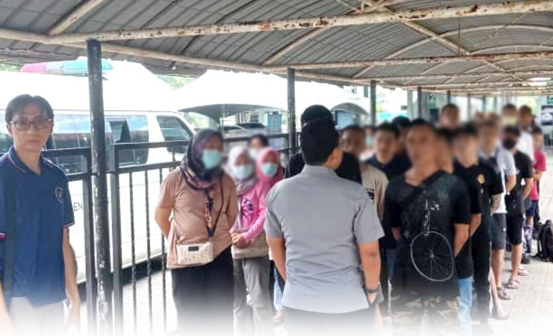 KJRI Kuching Pulangkan 59 WNI Bermasalah ke Indonesia