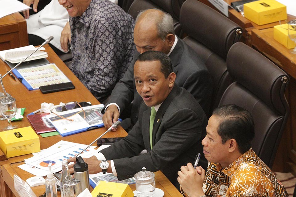 KOMISI XII DPR Rapat Dengan Menteri ESDM Bahlil dan DEN