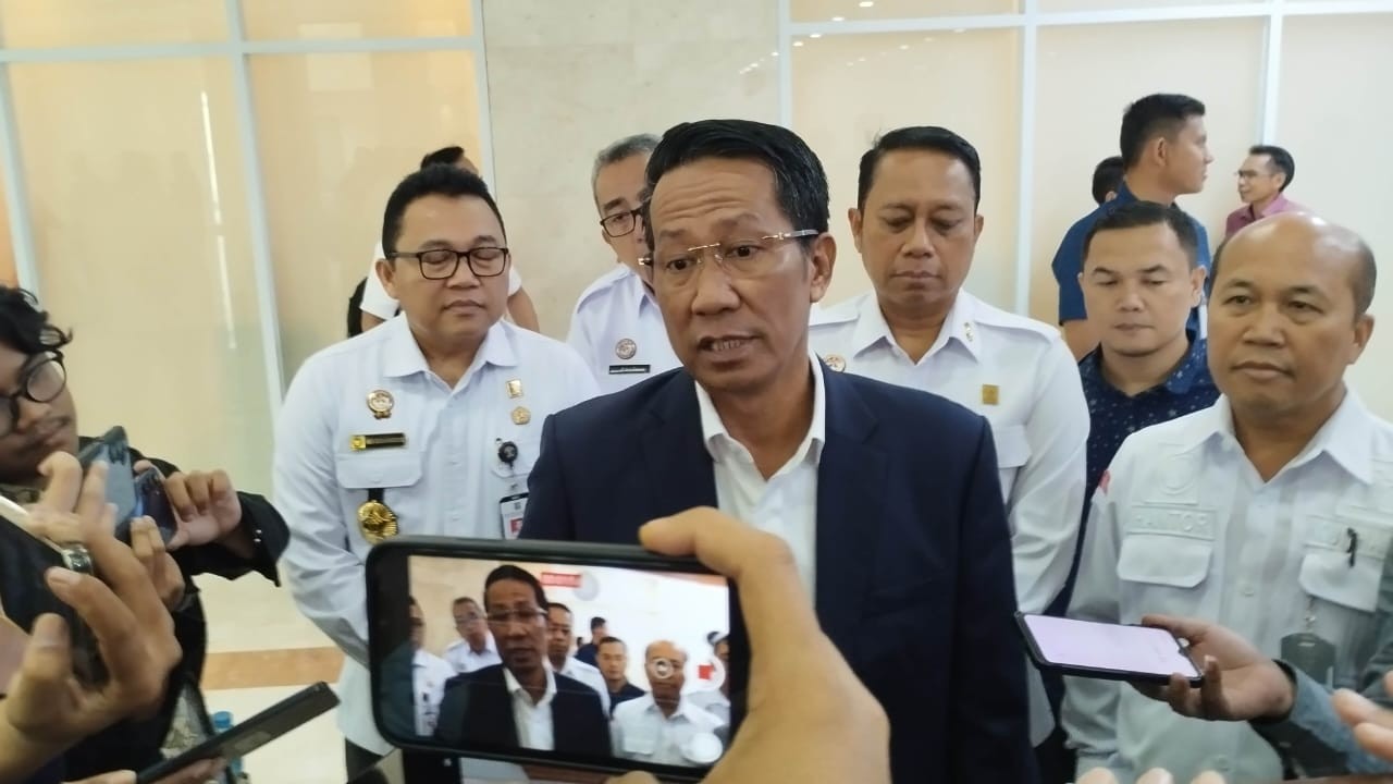 Menkum Pertimbangkan Wacana Kepala Daerah Dipilih DPRD