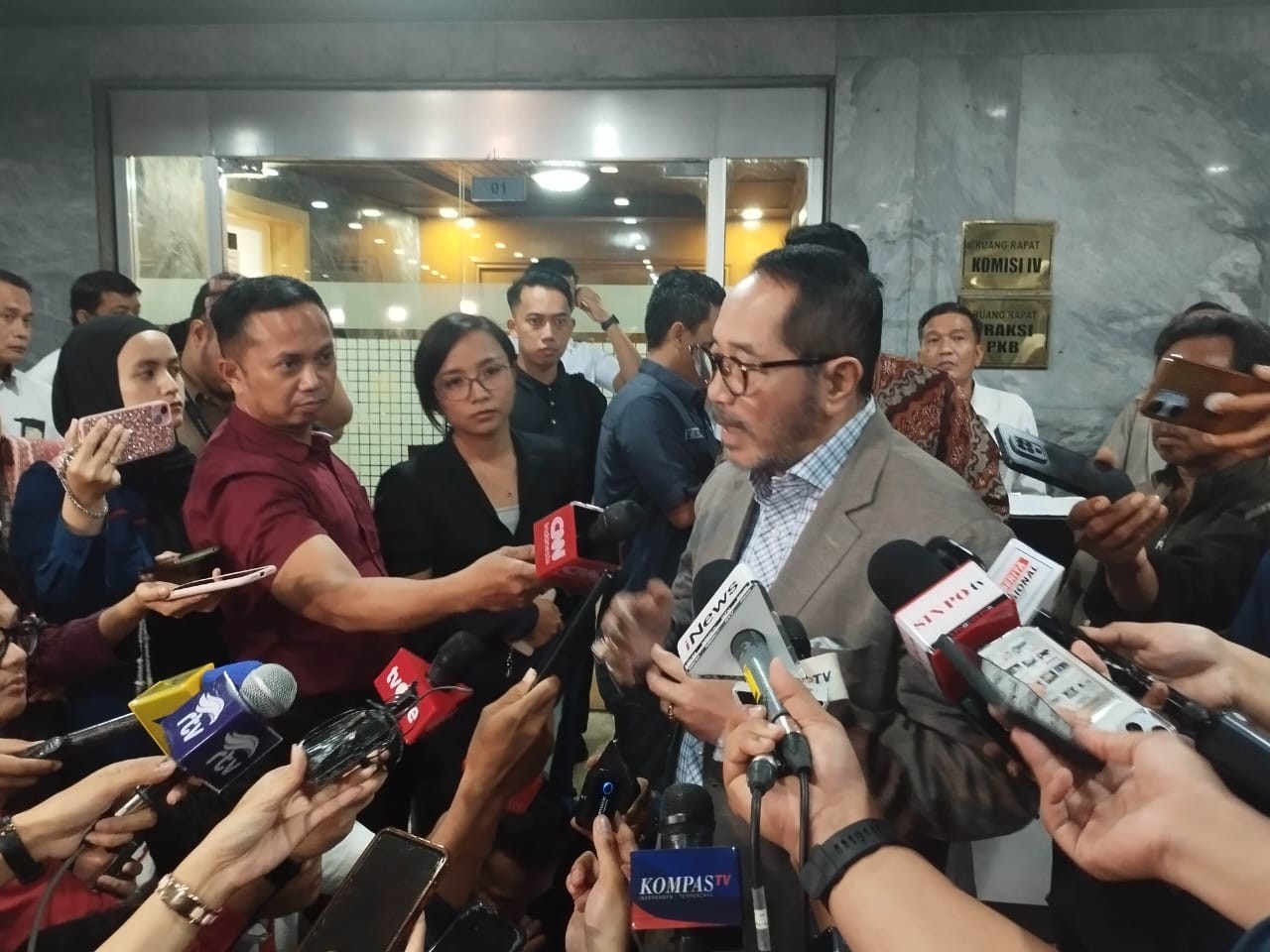 Komisi IV DPR Minta Pemerintah Tak Komersialkan Hutan Lindung