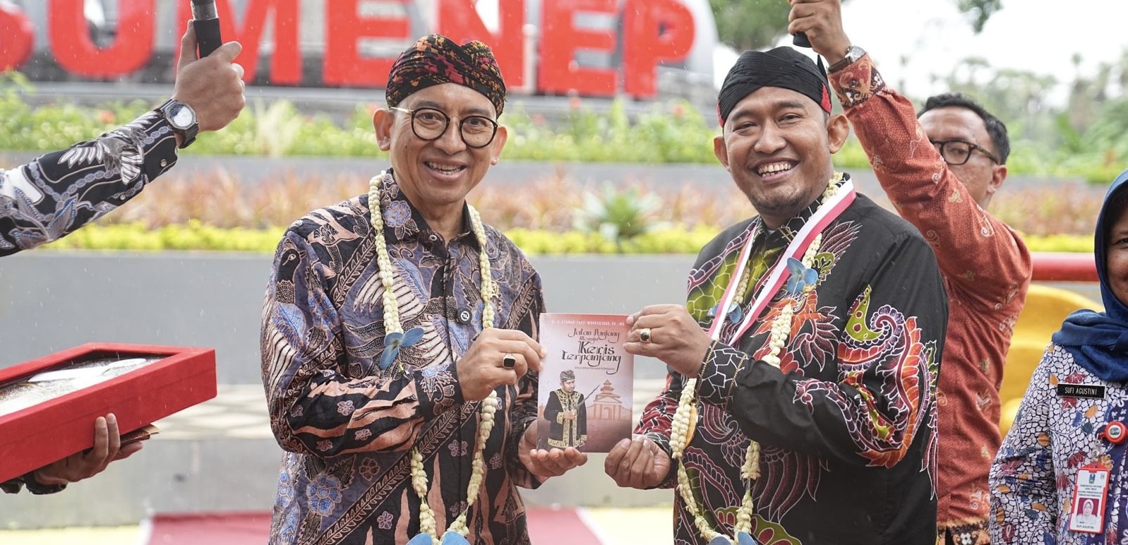 Resmikan Monumen Keris, Menteri Kebudayaan Tegaskan Sumenep Layak Jadi Ibukota Keris Dunia