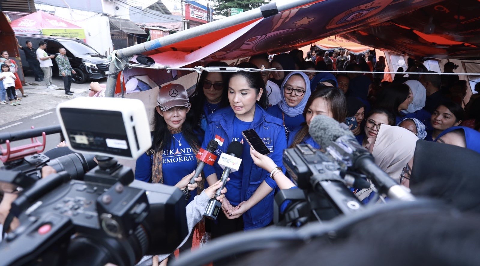 Peduli Korban Kebakaran, Srikandi Demokrat Beri Bantuan hingga Jemput Bola Layanan Kesehatan