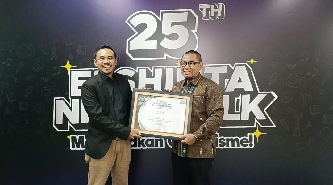 Ketua KPID DKI Jakarta Raih Penghargaan Award of Excellence dari Radio Elshinta