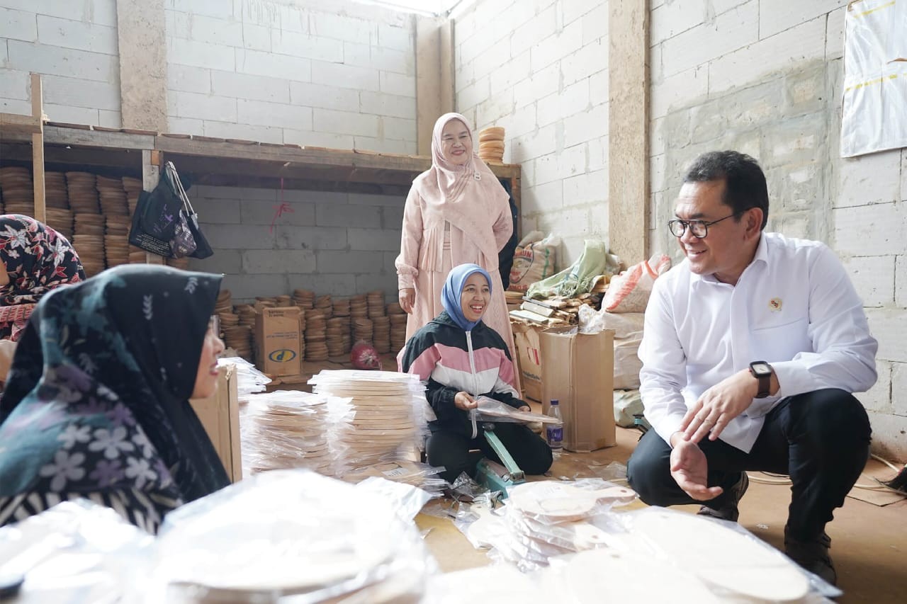 Mendag: Neraca Dagang Indonesia Awal 2025 Tetap Konsisten Surplus