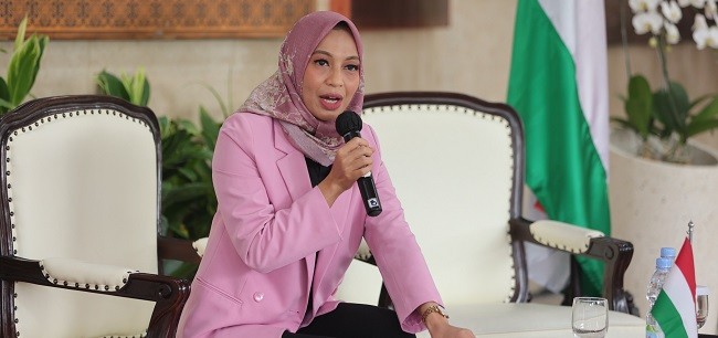 Senator Mirah Dukung Penurunan Tarif Tiket Pesawat Domestik Jelang Lebaran 2025