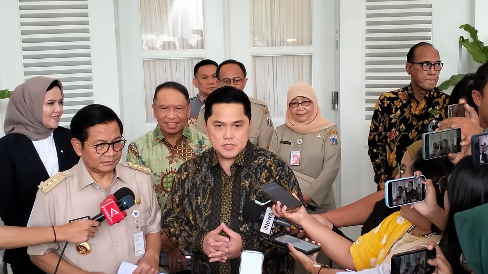 Temui Pramono di Balai Kota, Erick Thohir Bahas Opsi JIS Sebagai Tempat Bermain Timnas
