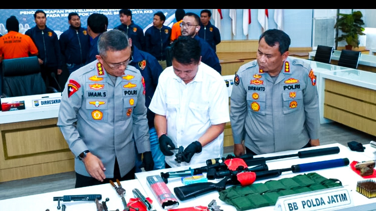 Kasus Penyelundupan Senjata ke KKB Papua, Polda Jatim Berhasil Amankan 7 Tersangka