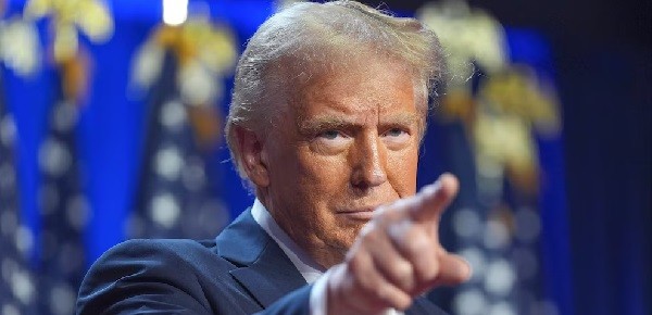 Trump Tegaskan Kebijakan Tarif Balas Dendam Tanpa Pengecualian, Memicu Kekhawatiran Ekonomi Global