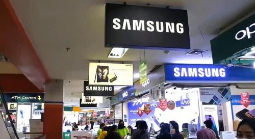 Tren Gen Z Bosan dengan Smartphone, Ponsel Jadul Jadi Pilihan Baru