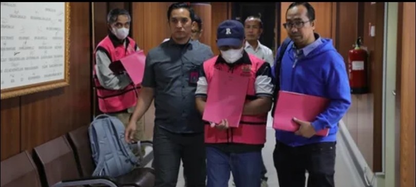 Sebelum Ditangkap, Hakim Djuyamto Titip Tas ke Satpam PN Jaksel Berisi Dolar