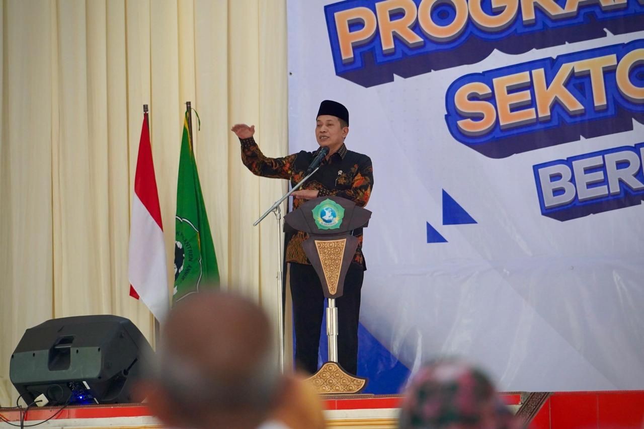 Kemenkop Resmikan Pembentukan Kopdes Merah Putih di Malang