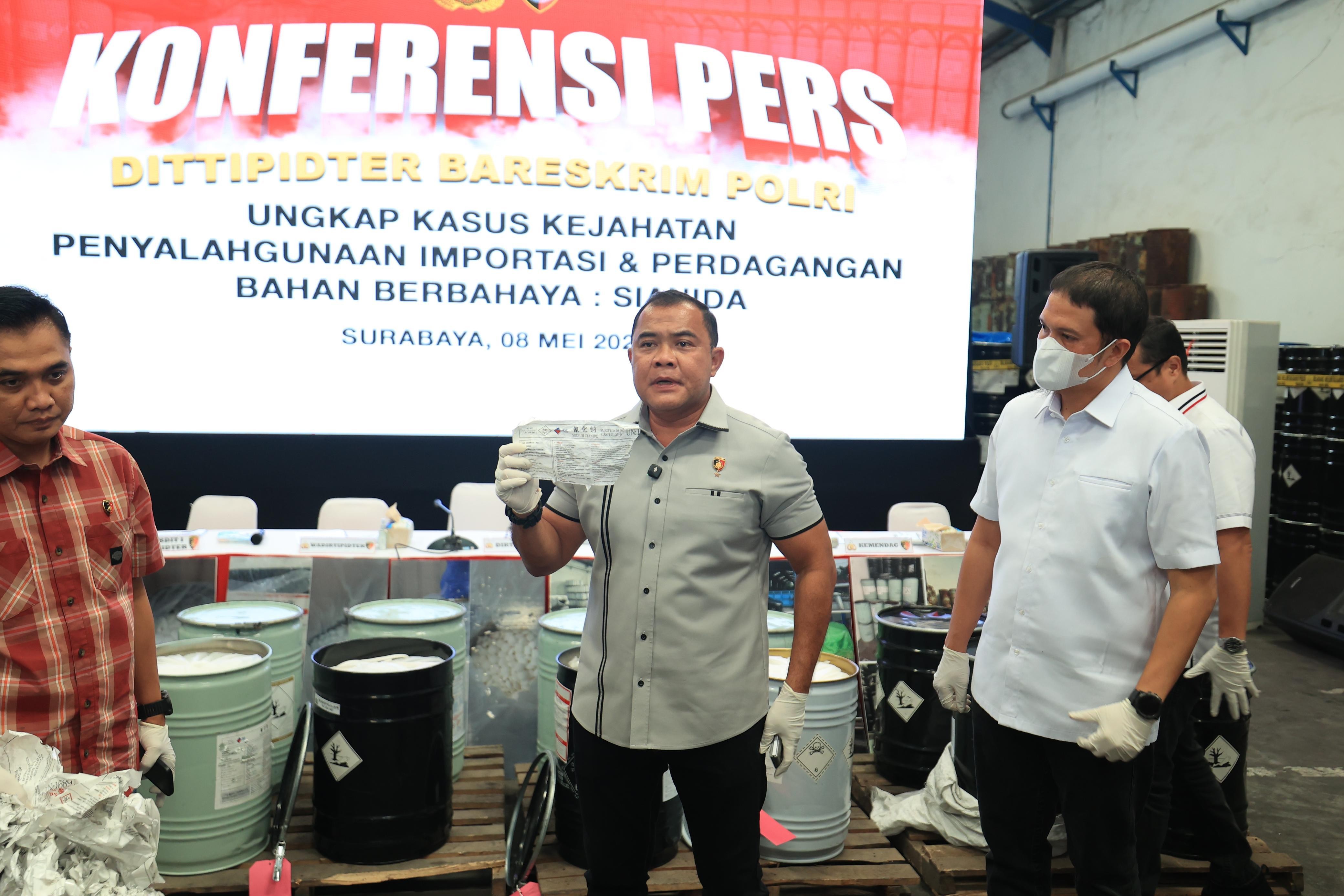 Bareskrim Bongkar Perdagangan Ilegal Sianida di Jatim, Omzet Capai Rp 59 Miliar