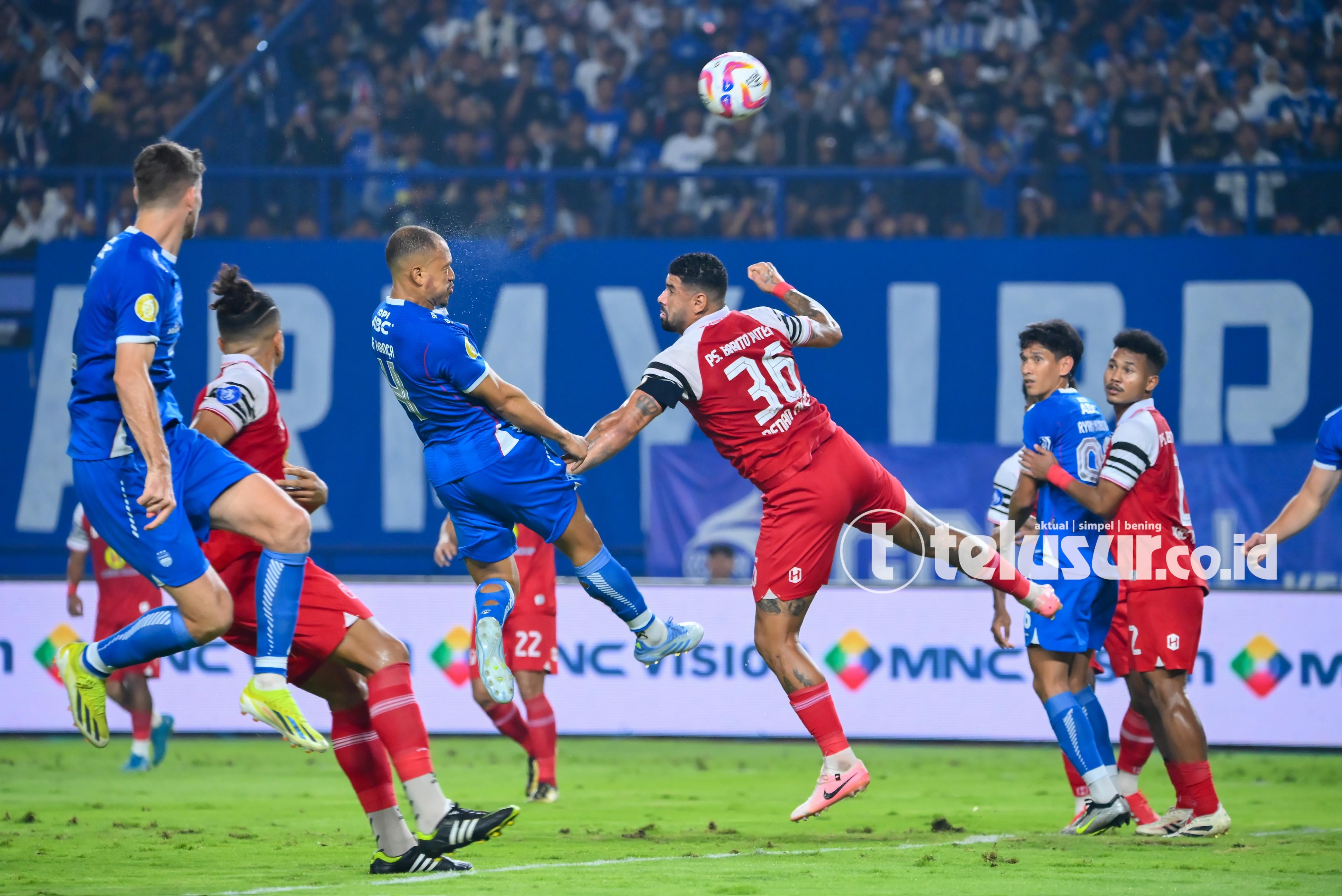 Gol Ke Gawang Sendiri Pemain Barito Putera, Selamatkan Sang Juara Liga 1 Persib dari Kekalahan