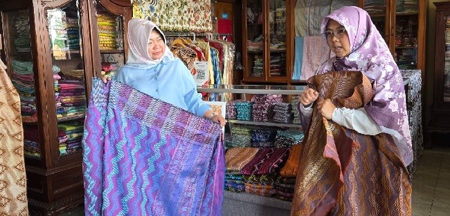 Siti Fauziah: Tenun Garut Punya Prospek Bagus