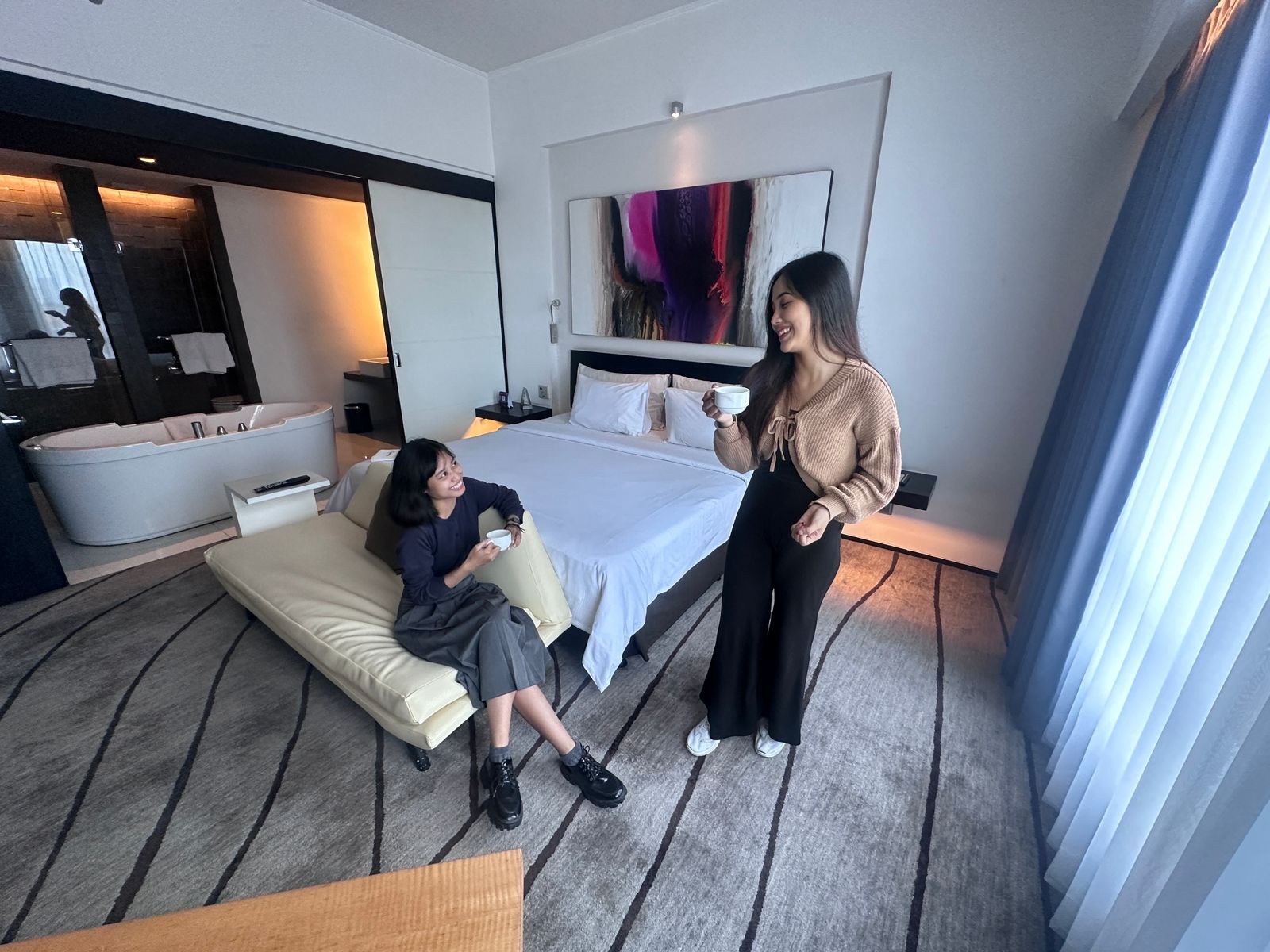 AMAYzing Staycation, Penawaran Artotel TS Suites Surabaya Semarakkan Hari Jadi Kota Pahlawan