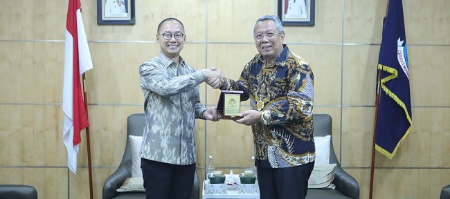 Temui Walikota Tangsel, Eddy Soeparno Ajak Pemda Kolaborasi Atasi Masalah Sampah