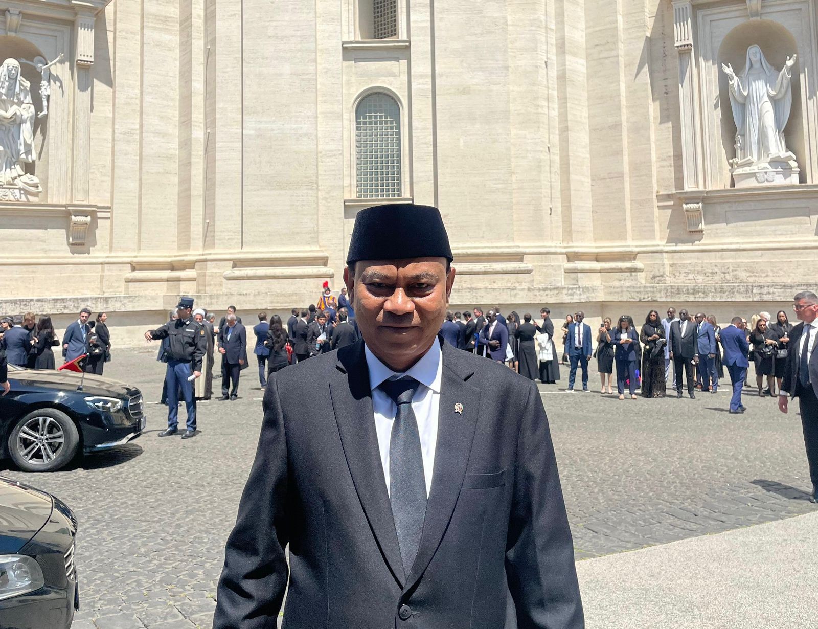 Hadiri Pelantikan Paus Leo XIV, Menkop: Ini Komitmen Indonesia Bangun Dialog Antariman