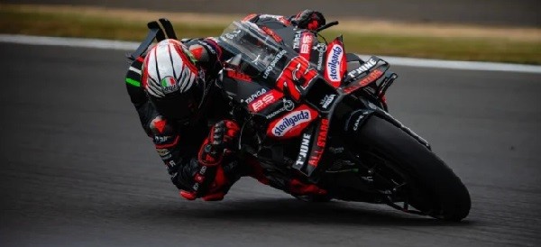 Bezzecchi Persembahkan Kemenangan untuk Aprilia di MotoGP Inggris: Ini Pembuktian Diriku