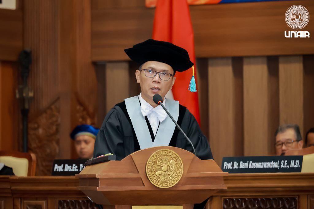 Guru Besar UNAIR Paparkan Komitmen dan Tantangan Indonesia Hijau