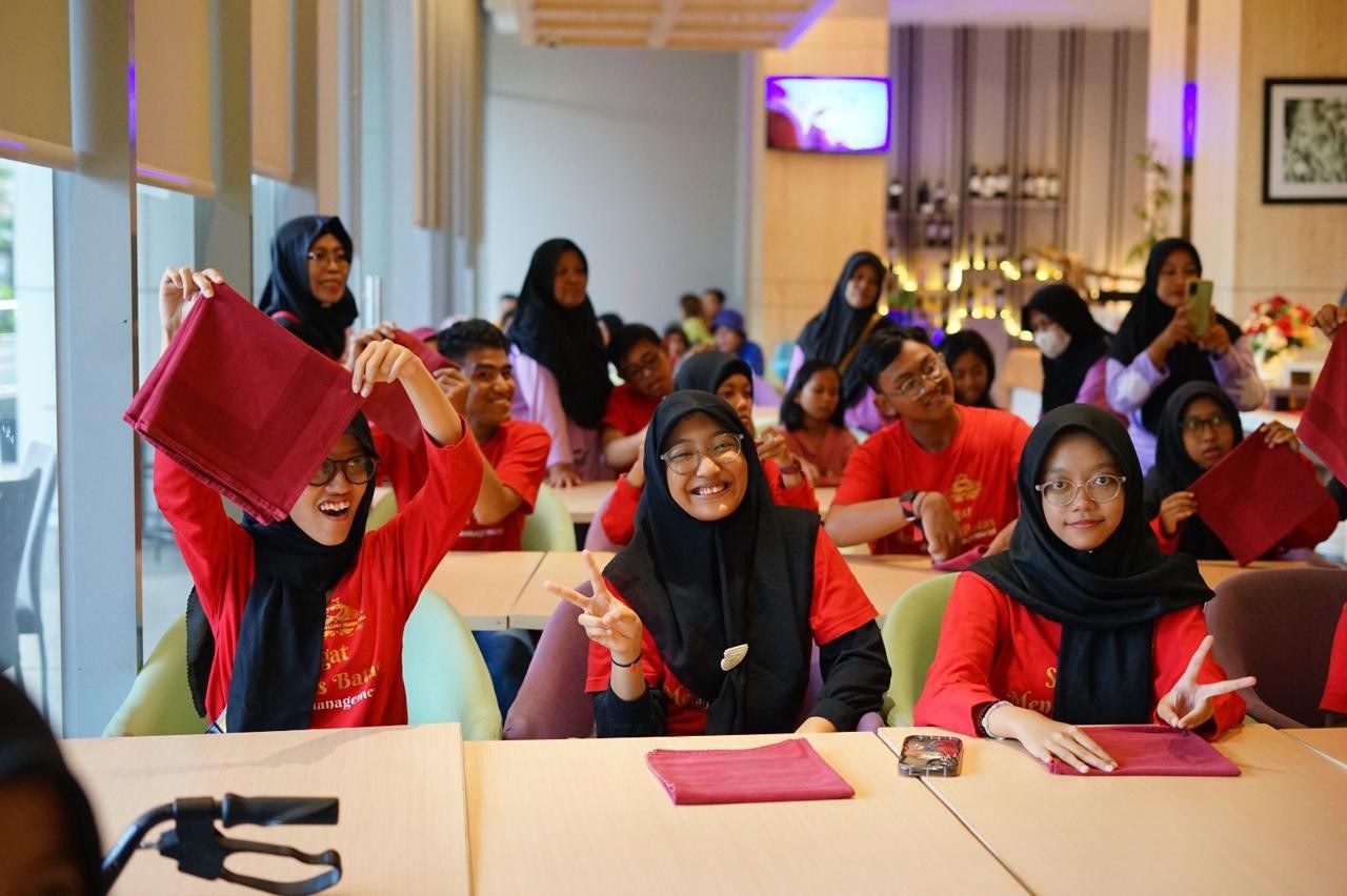Midtown Residence Surabaya Berbagi Keterampilan, Menebar Kesetaraan bersama Para Model Disabilitas