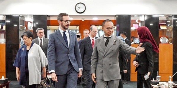 Eddy Soeparno Terima Pimpinan Senat Spanyol, Jajaki Kerjasama Energi Terbarukan Hingga Perdagangan