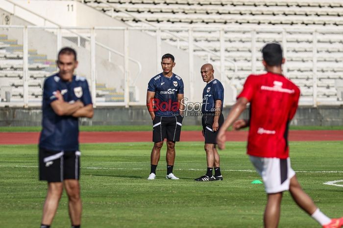 Zulkifli Syukur Bergabung Jadi Asisten Pelatih Gerald Vanenburg di Timnas Indonesia U-23