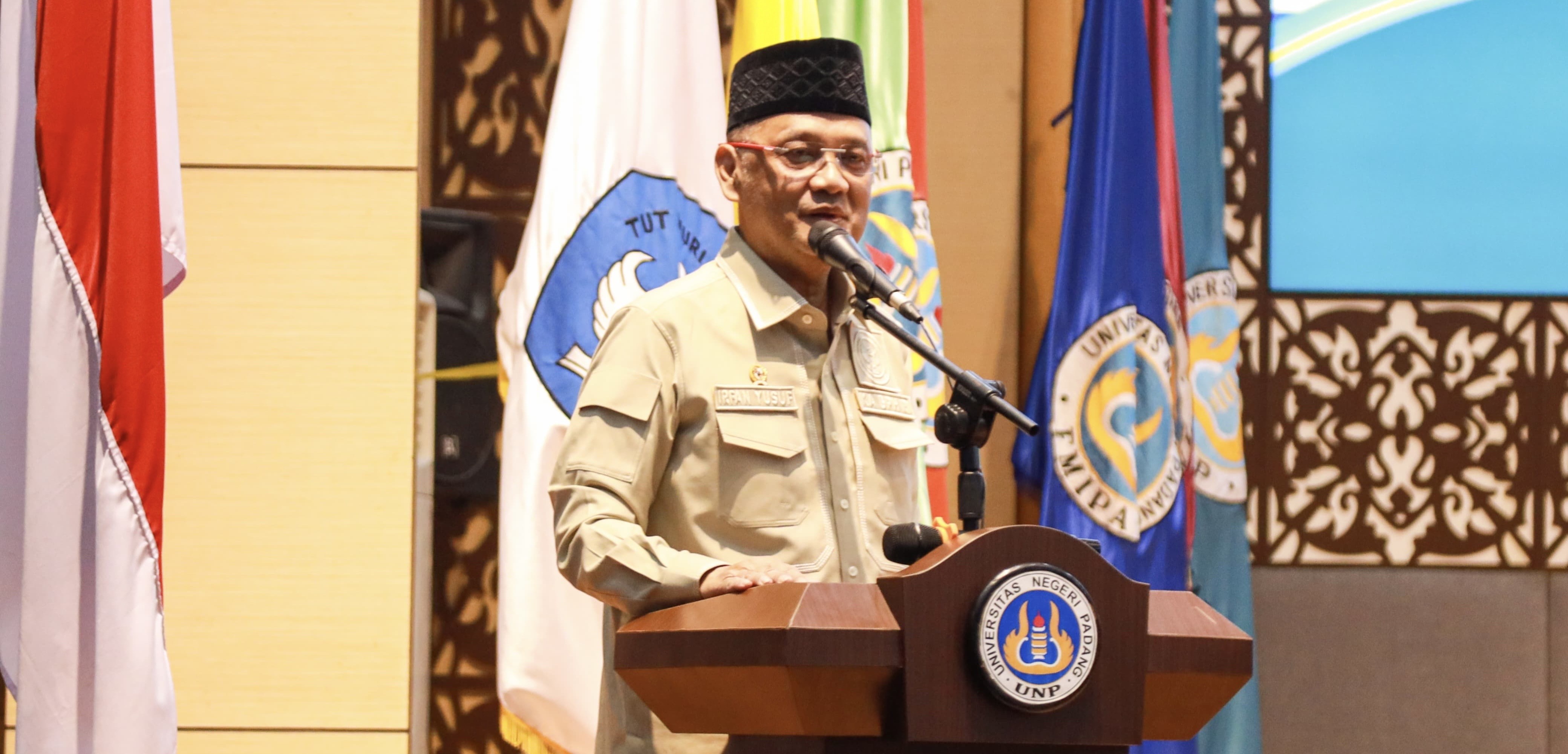 Bahas Tranformasi Penyelenggaraan Ibadah Haji, Kepala BP Haji Beri Kuliah Umum di UNP