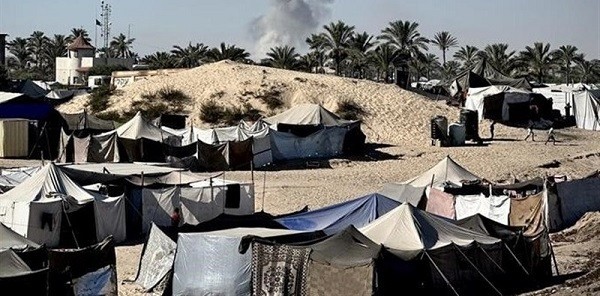 Tenda-Tenda Pengungsi Gaza Dibom Israel, 14 Tewas Termasuk Perempuan dan Anak-Anak