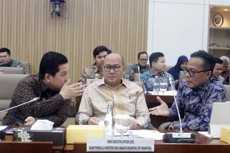 Raker Komisi VI DPR Dengan Pengelola Danantara