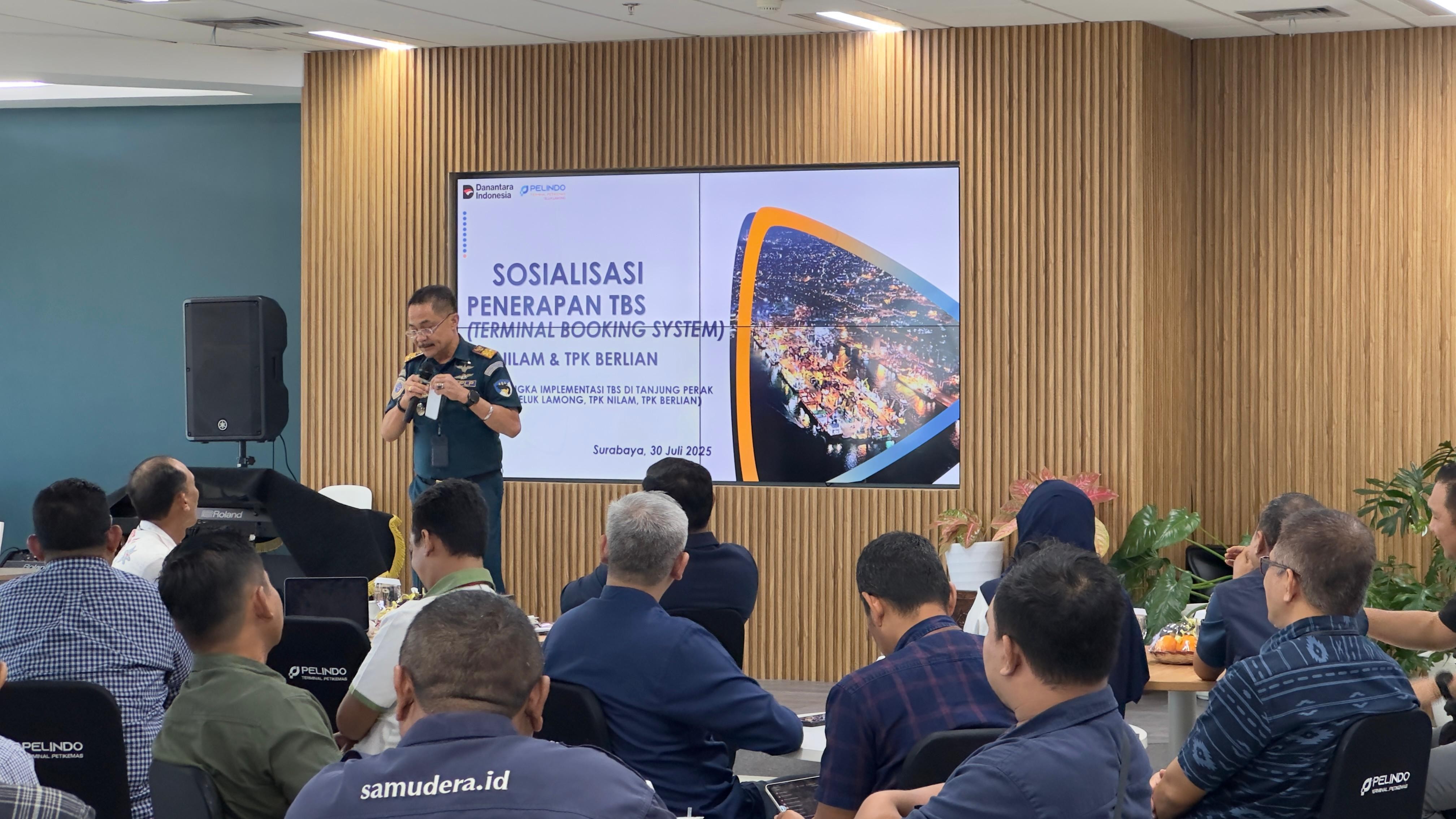 Terminal Teluk Lamong Terapkan Terminal Booking System di TPK Nilam dan TPK Berlian