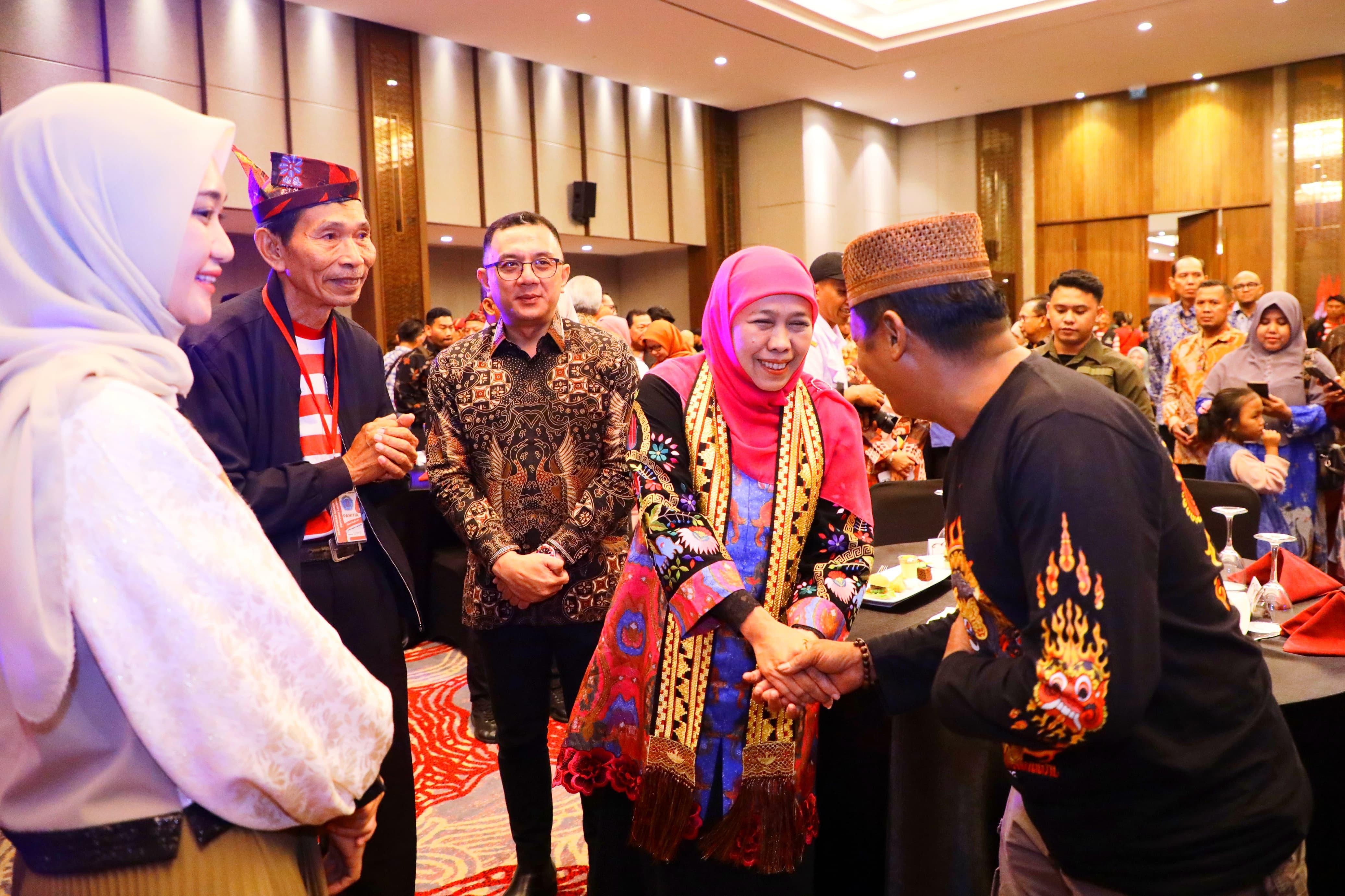 Perkuat Sinergi Antarprovinsi, Gubernur Khofifah Ajak Masyarakat Lampung Asal Jatim Guyub Rukun