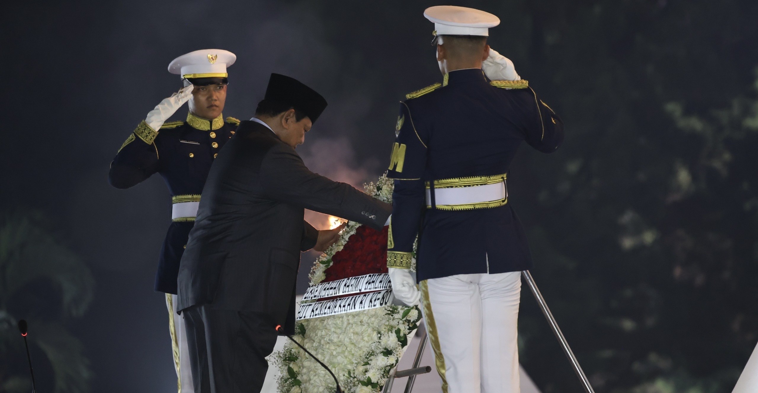 Tengah Malam, Presiden Prabowo Pimpin Ziarah dan Renungan Suci