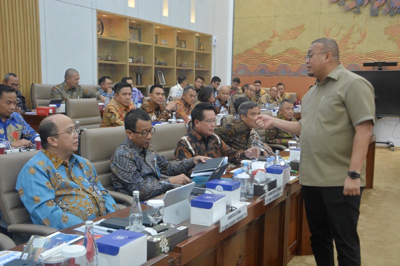 Bank Himbara dan BSI Rapat Dengan Komisi VI DPR