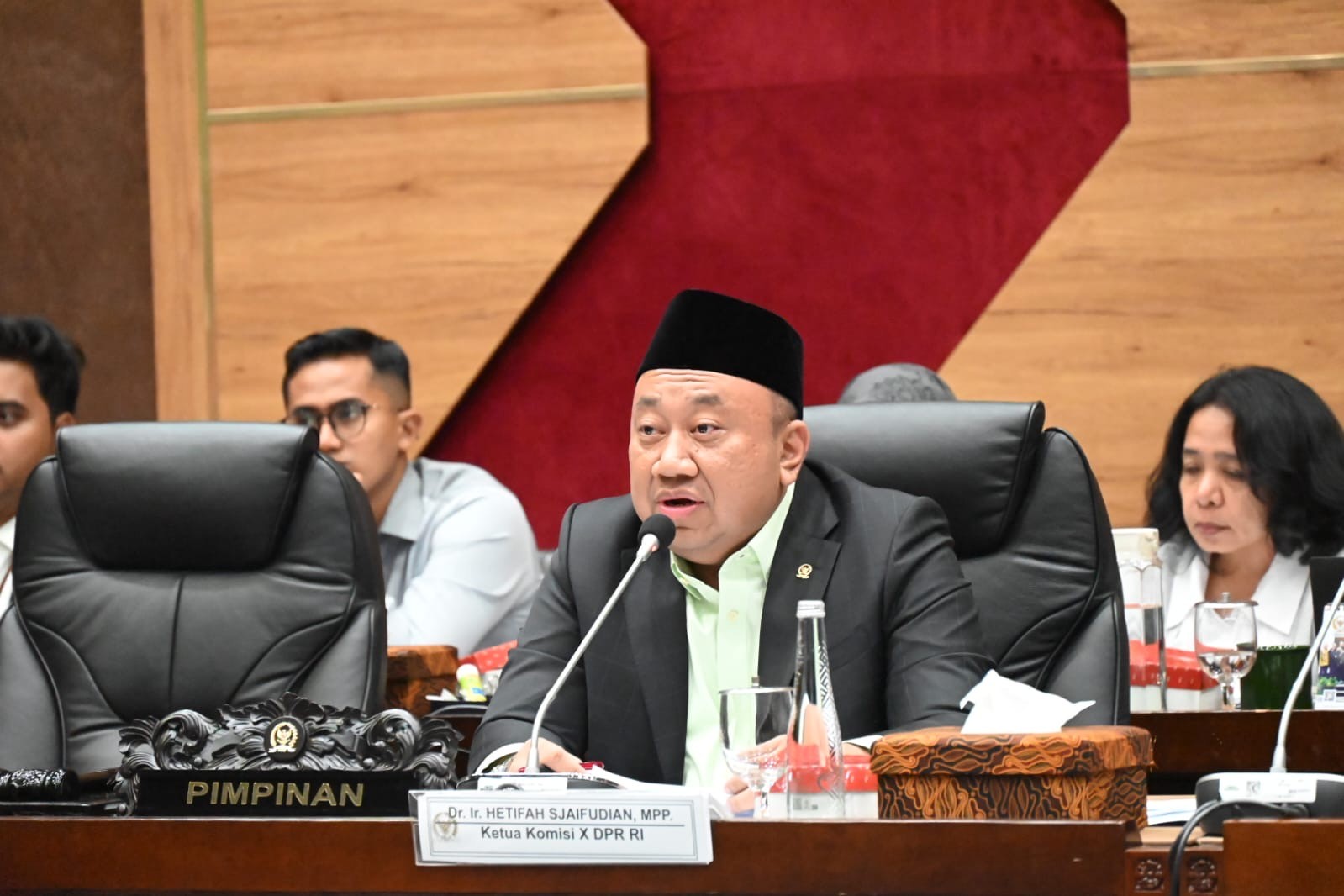Komisi X Ingatkan MBG Harus Sejalan dengan Peningkatan Kualitas Kesejahteraan Guru
