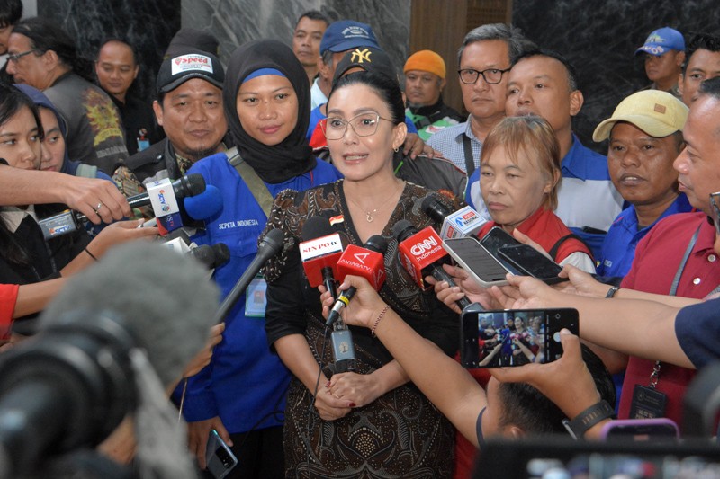 Audiensi Pimpinan dan Anggota DPR RI dengan Serikat Pekerja Transportasi Online