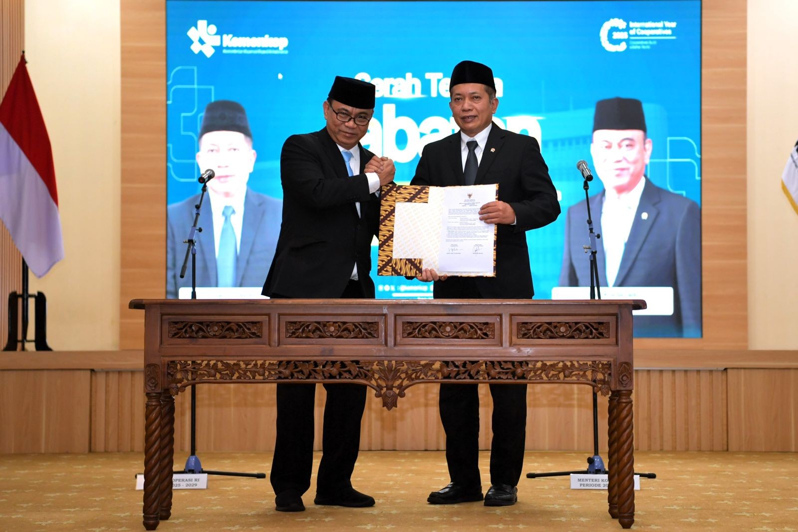 Sertijab Menkop, Ferry: Kita Akselerasi Pembangunan Koperasi Jadi Lebih Maju