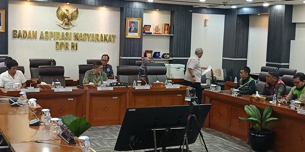 Adian Minta Perusahaan Aplikasi Tidak Terapkan Asuransi Ganda untuk Pengemudi Ojol