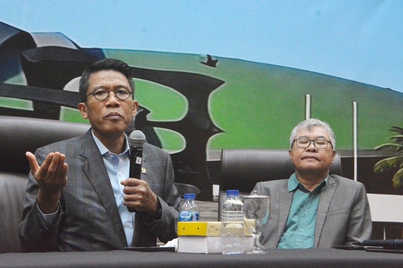 Dialektika Demokrasi Tema "Menteri Keuangan Baru Harapan Baru Menata Ekonomi Indonesia"