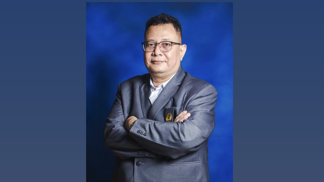 Antara Pemakzulan dan Dugaan Ijazah Palsu