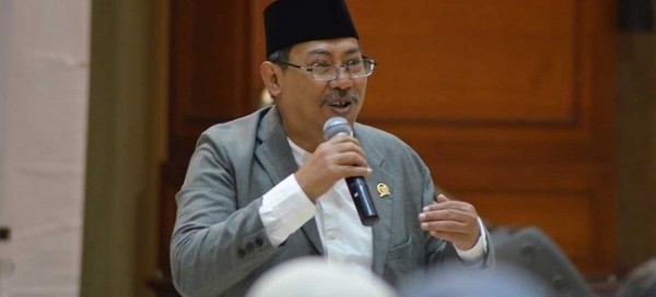 PKS Usul Pemerintah Tata Struktur BUMN dan BPI Danantara