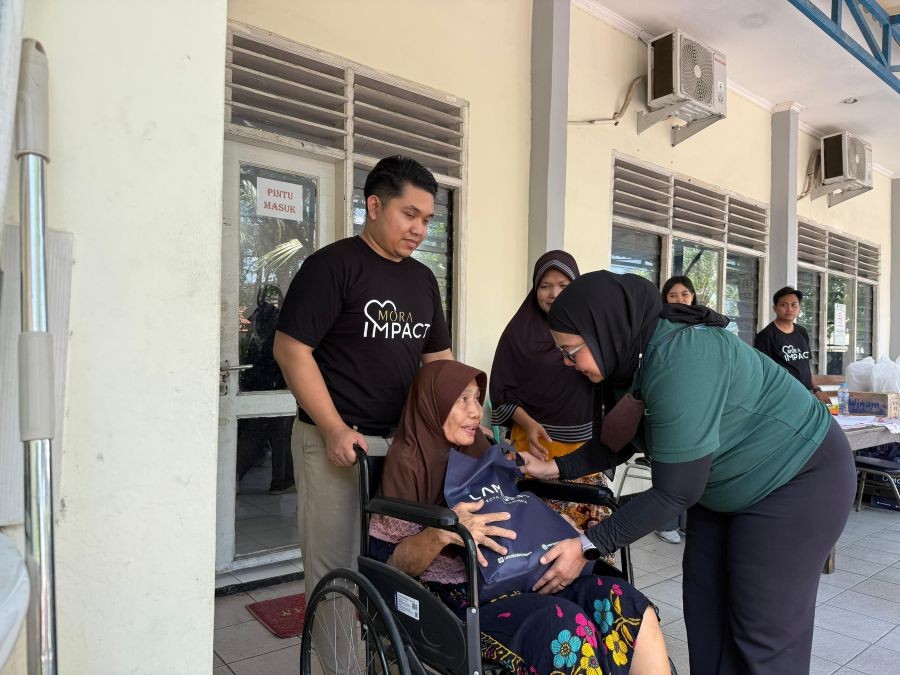LAMORA Kota Lama Surabaya Gelar Pemeriksaan Kesehatan Gratis dan Bagikan Sembako untuk Warga Pabean Cantian