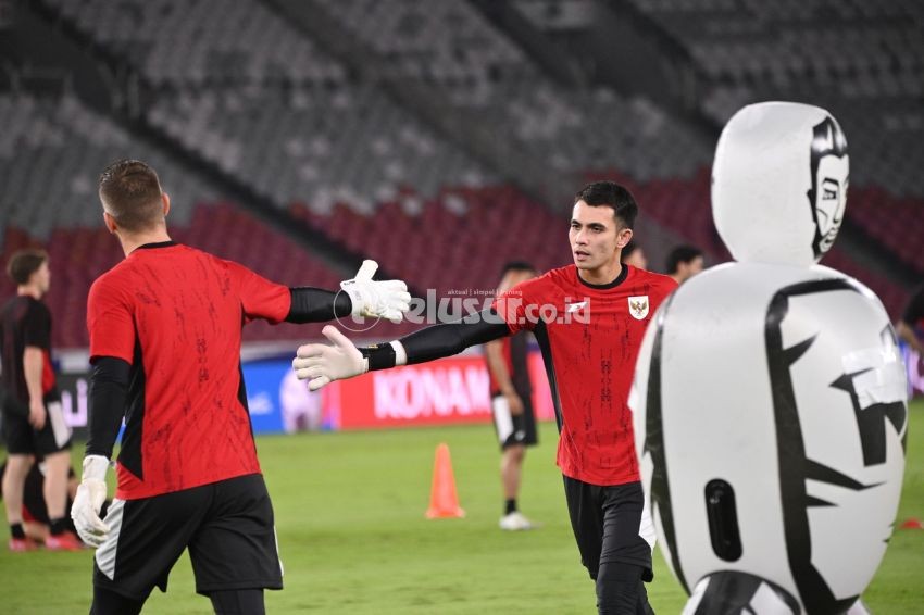 Emil Audero dan Maarten Paes Masih Cedera, Kluivert Panggil Nadeo Argawinata ke Timnas Indonesia