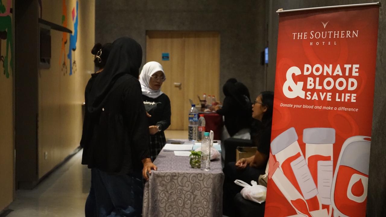 The Southern Hotel Surabaya Gelar Donor Darah dan Makan Siang Gratis