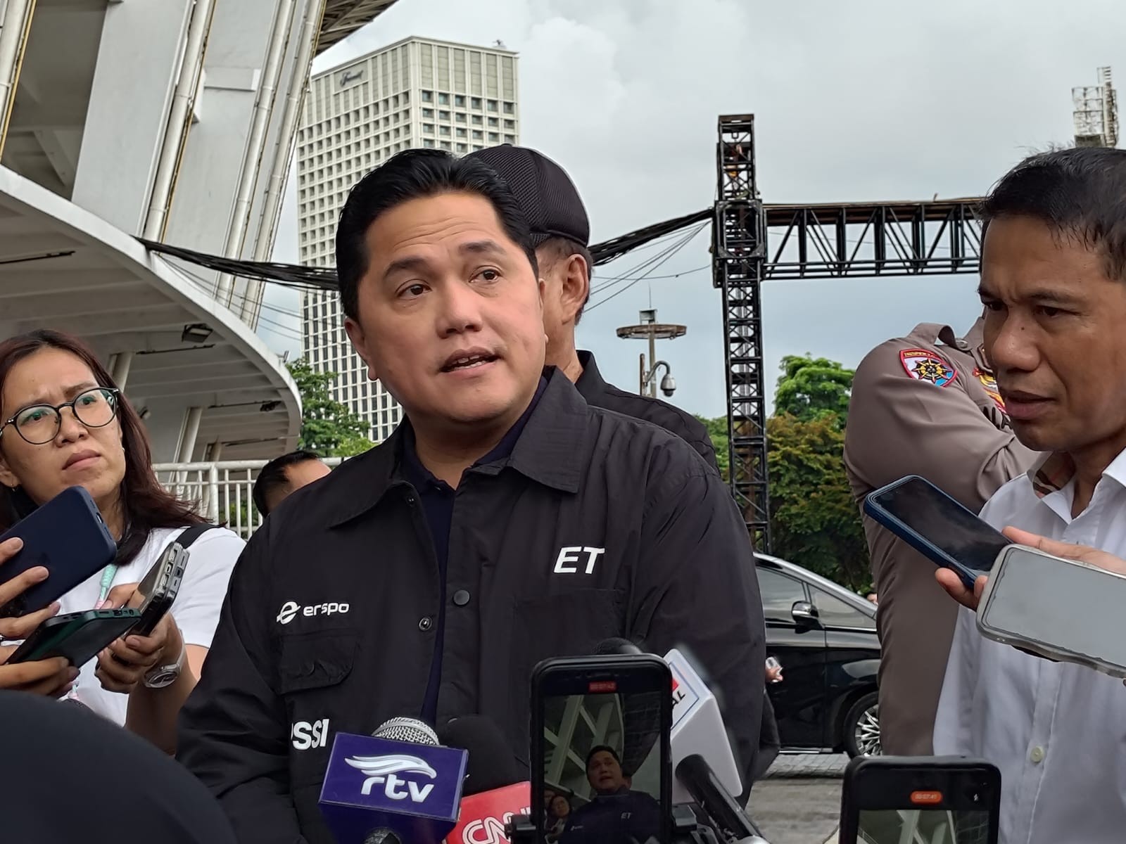 Erick Thohir Masih Bungkam Ketika Dimintai Keterangan Soal Timnas Indonesia, Minta Waktu Dua hari