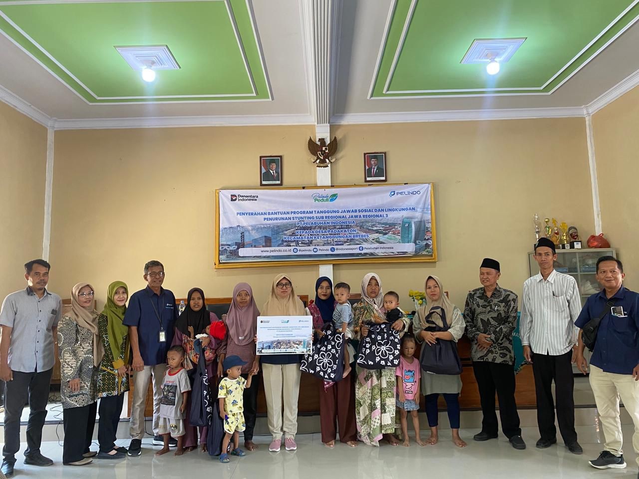 Pelindo Kawasan Tegal Salurkan Bantuan CSR untuk Atasi Stunting di Brebes